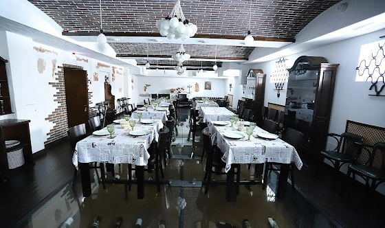 Фото №1 зала Банкетный зал «Винный погреб»