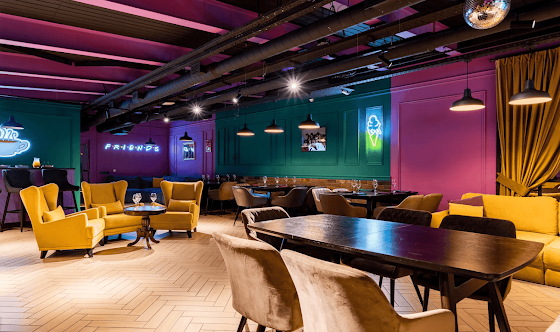 Фото №1 зала Зал "Френдс"