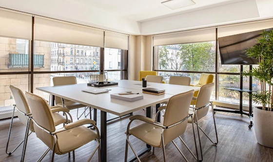 Фото №1 зала Переговорная комната