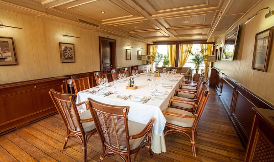 Фото №2 зала VIP-комната «Ласточка» №1