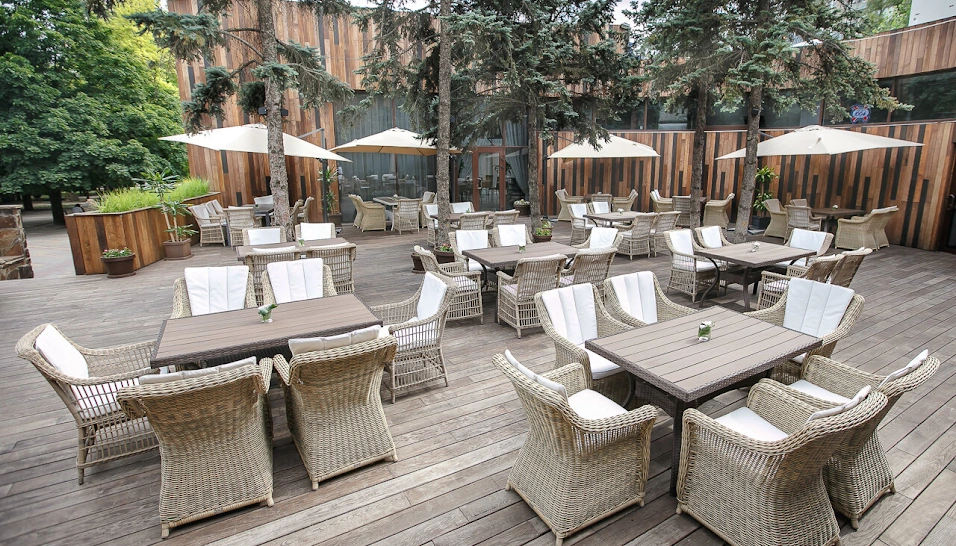 Фото №2 зала Летняя веранда