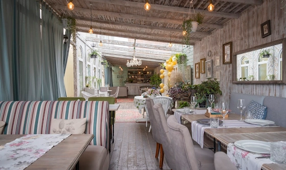 Фото №2 зала Летняя веранда