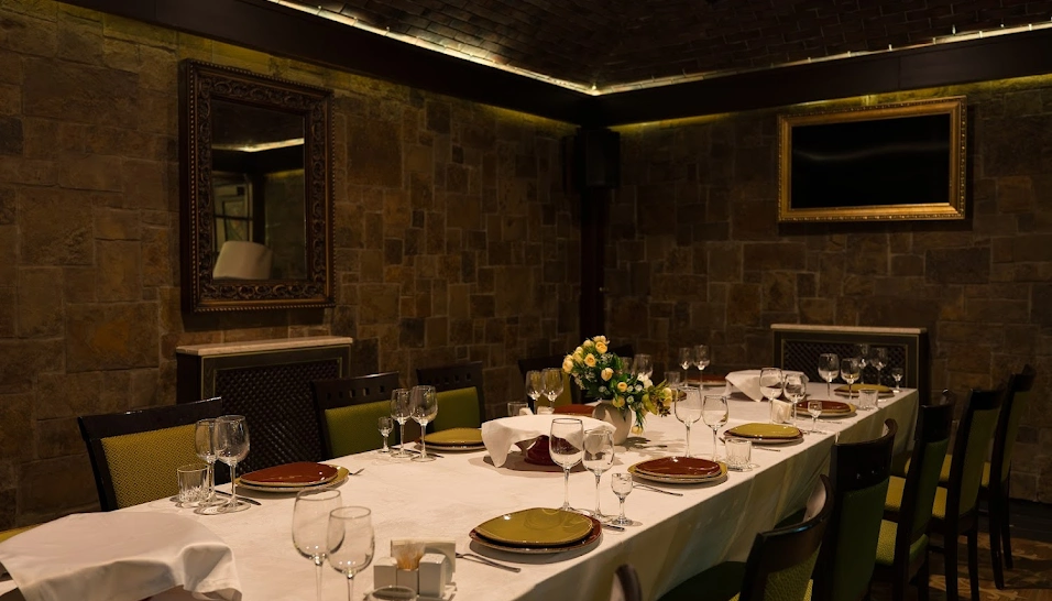 Фото №2 зала VIP-комната караоке 2 