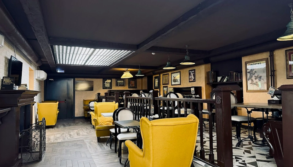 Фото №3 зала Основной зал «Reader's Pub»