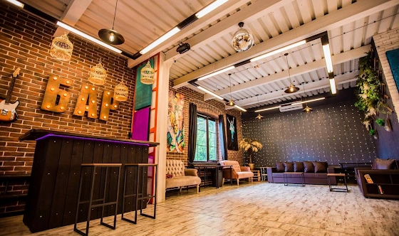 Фото №20 зала Лофт Комод 