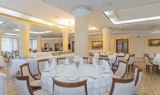 Фото №10 зала Русская Версалия