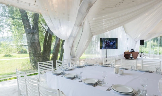 Фото №13 зала Средний шатер «Берег»