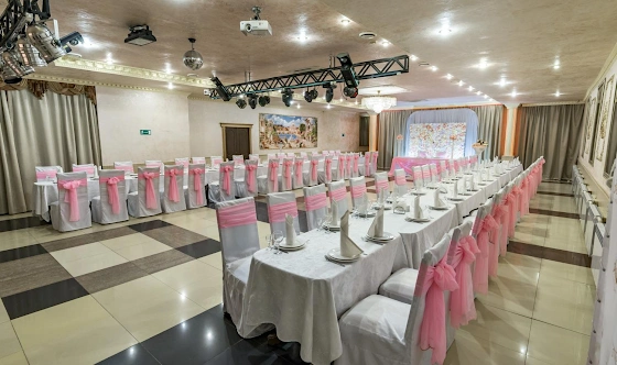 Фото №2 зала Зал «Версаль»