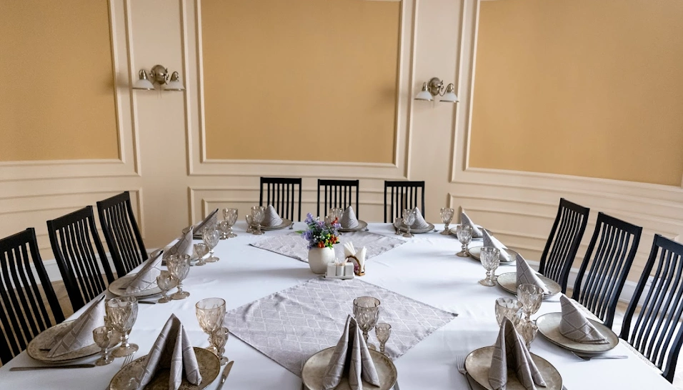 Фото №6 зала Зал "Верхний уютный"