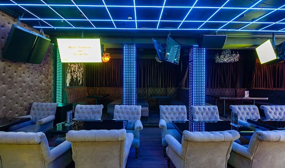 Фото №9 зала Караоке- клуб