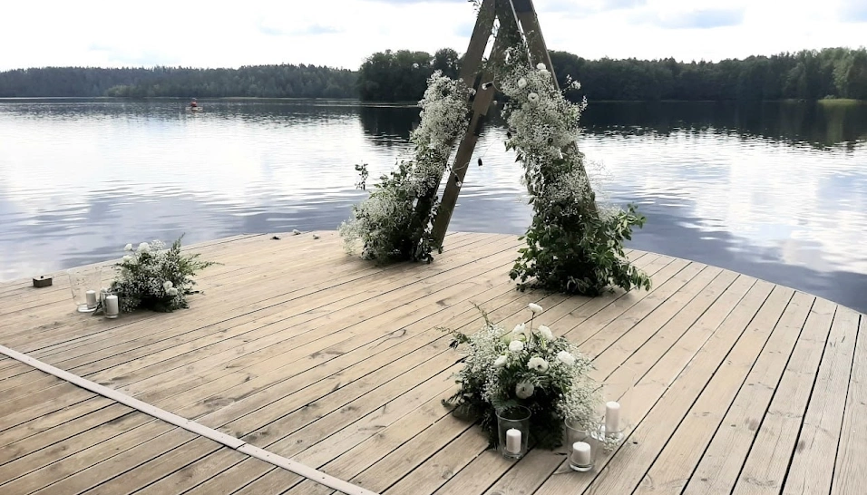 Фото №13 зала Беседка на воде