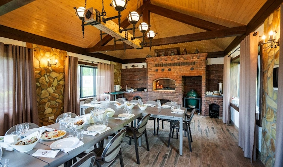 Фото №4 зала Домик «На углях»