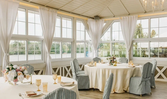 Фото №3 зала Стеклянная беседка