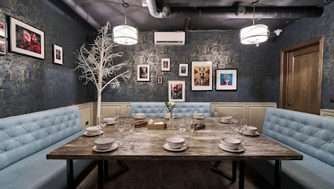 Фото №3 зала VIP-комната с караоке