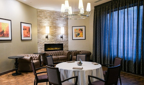 Фото №2 зала Fireplace room