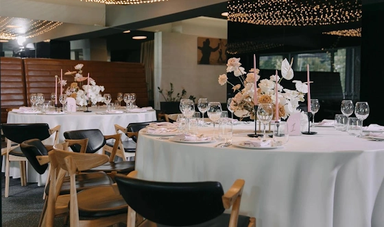 Фото №3 зала Ресторан MONK