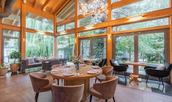 Фото №16 зала Ресторан