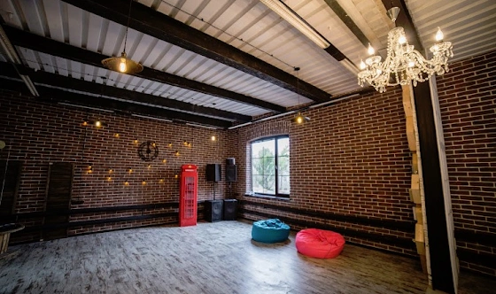 Фото №15 зала Лофт Комод 