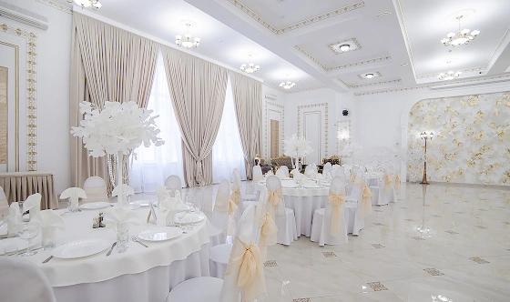 Фото №2 зала Версаль