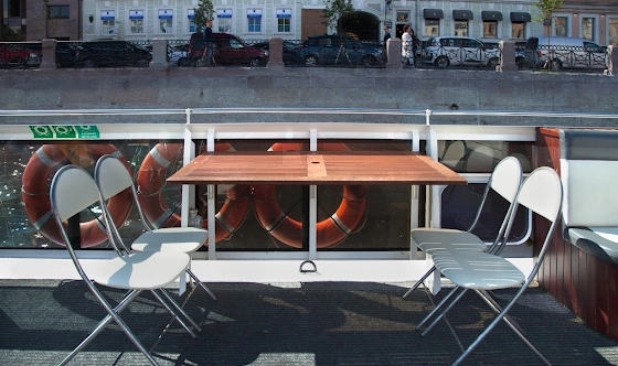 Фото №6 зала Палуба