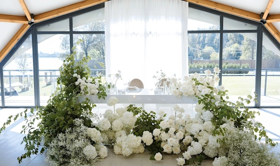 Фото №2 зала THE SUN LAKE