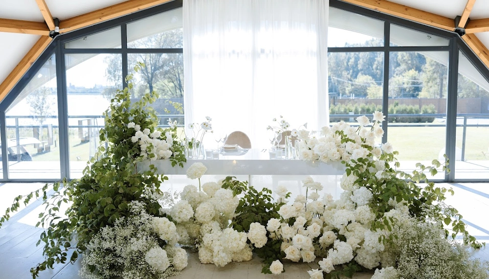 Фото №2 зала THE SUN LAKE