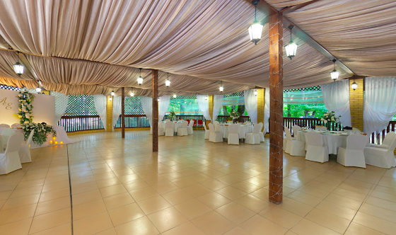 Фото №2 зала Летняя площадка