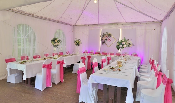 Фото №2 зала Летний шатер у реки 