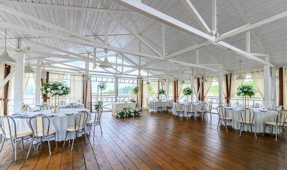 Фото №1 зала Зал на воде