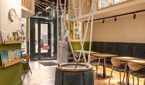 Фото №3 зала Июль Детям 