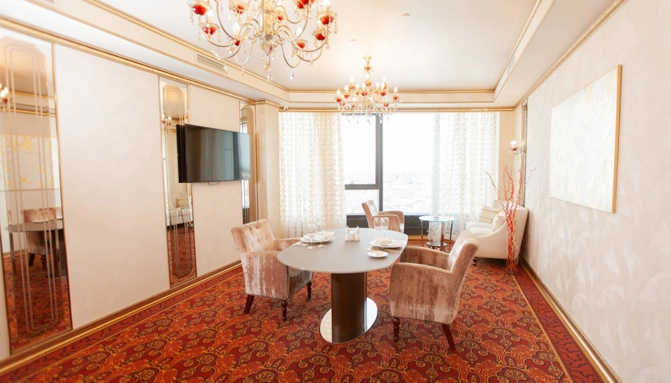 Фото №2 зала Банкетный зал «Бизнес»