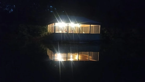 Фото №3 зала Беседка "На воде"