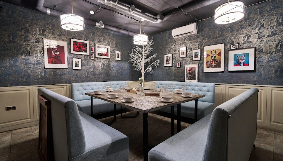 Фото №2 зала VIP-комната с караоке