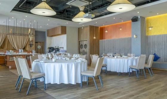 Фото №3 зала Ресторан Mir 