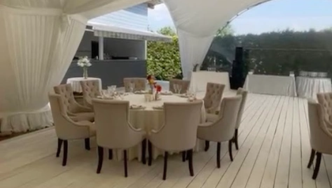 Фото №1 зала Открытый шатер у бассейна