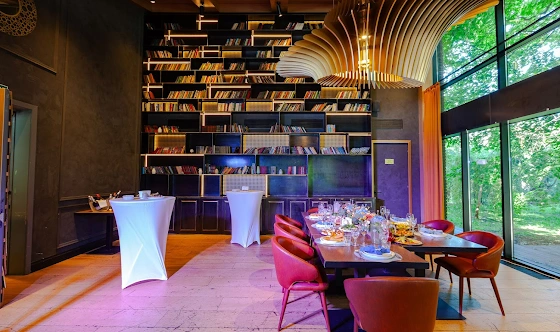 Фото №2 зала Библиотека 