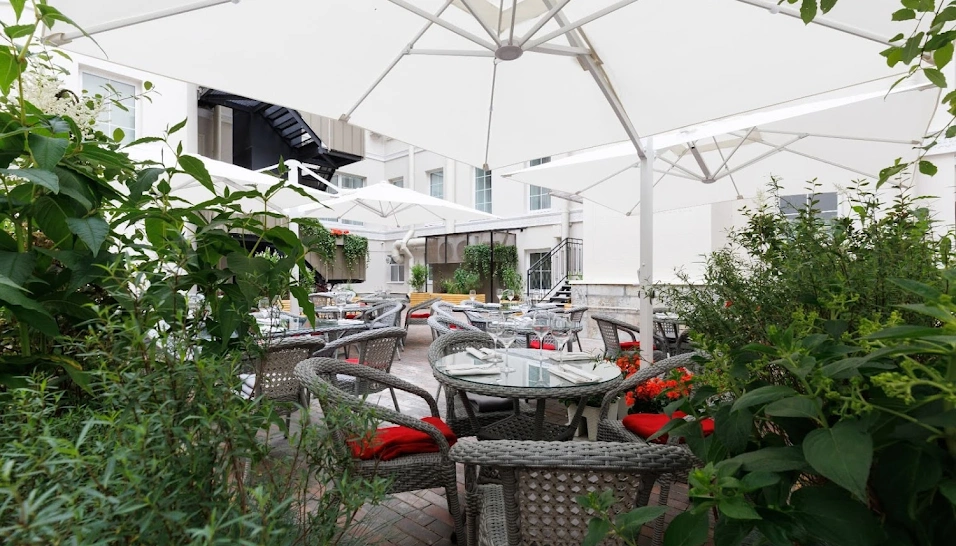 Фото №14 зала Терраса "Helen's Garden"