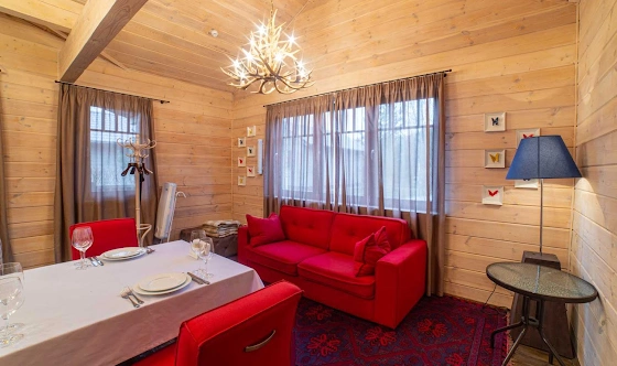 Фото №3 зала Маленький домик 