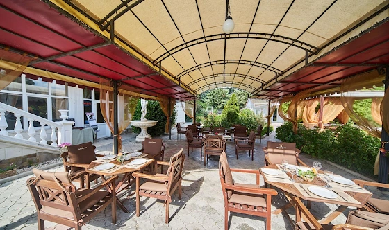 Фото №4 зала Летняя веранда