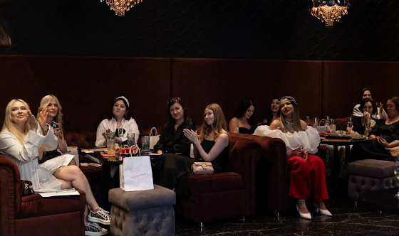 Фото №3 зала Караоке