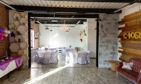 Фото №16 зала Лофт Комод 