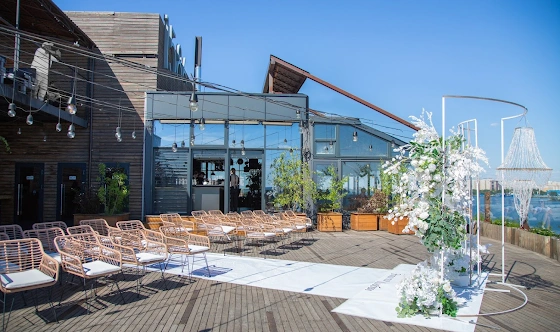 Фото №7 зала Веранда на крыше