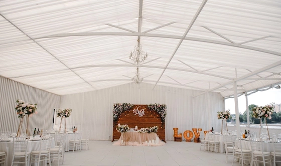 Фото №6 зала Веранда Small River