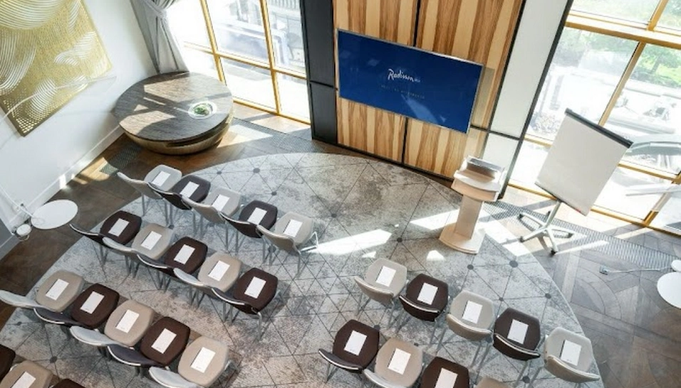 Фото №2 зала Конференц-зал "Президент" 