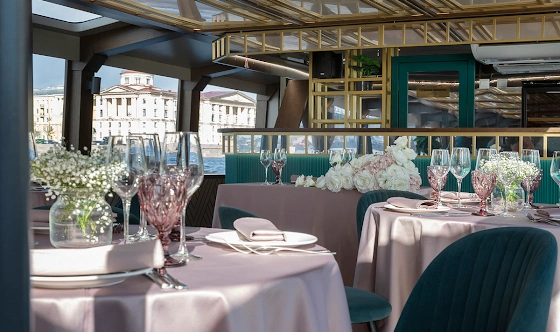 Фото №7 зала Палуба