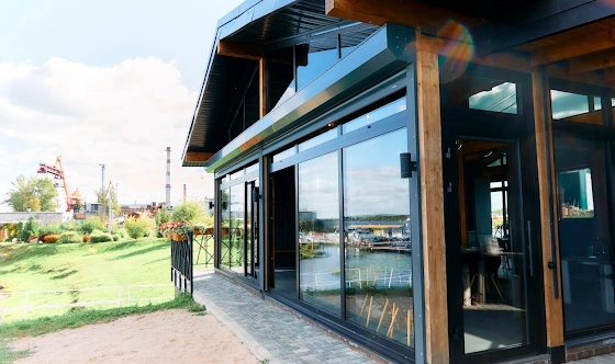 Фото №12 зала Домик Капитана