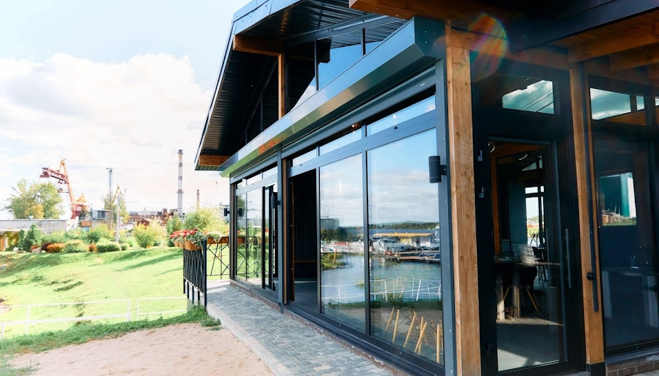 Фото №12 зала Домик Капитана