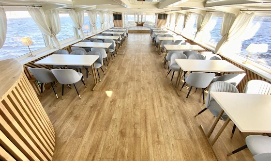 Фото №10 зала Палуба