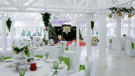 Фото №2 зала Банкетный зал «Лесная терраса»