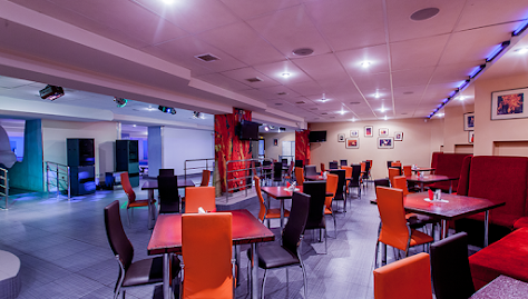 Фото №2 зала Кафе «Лёд и пламя»